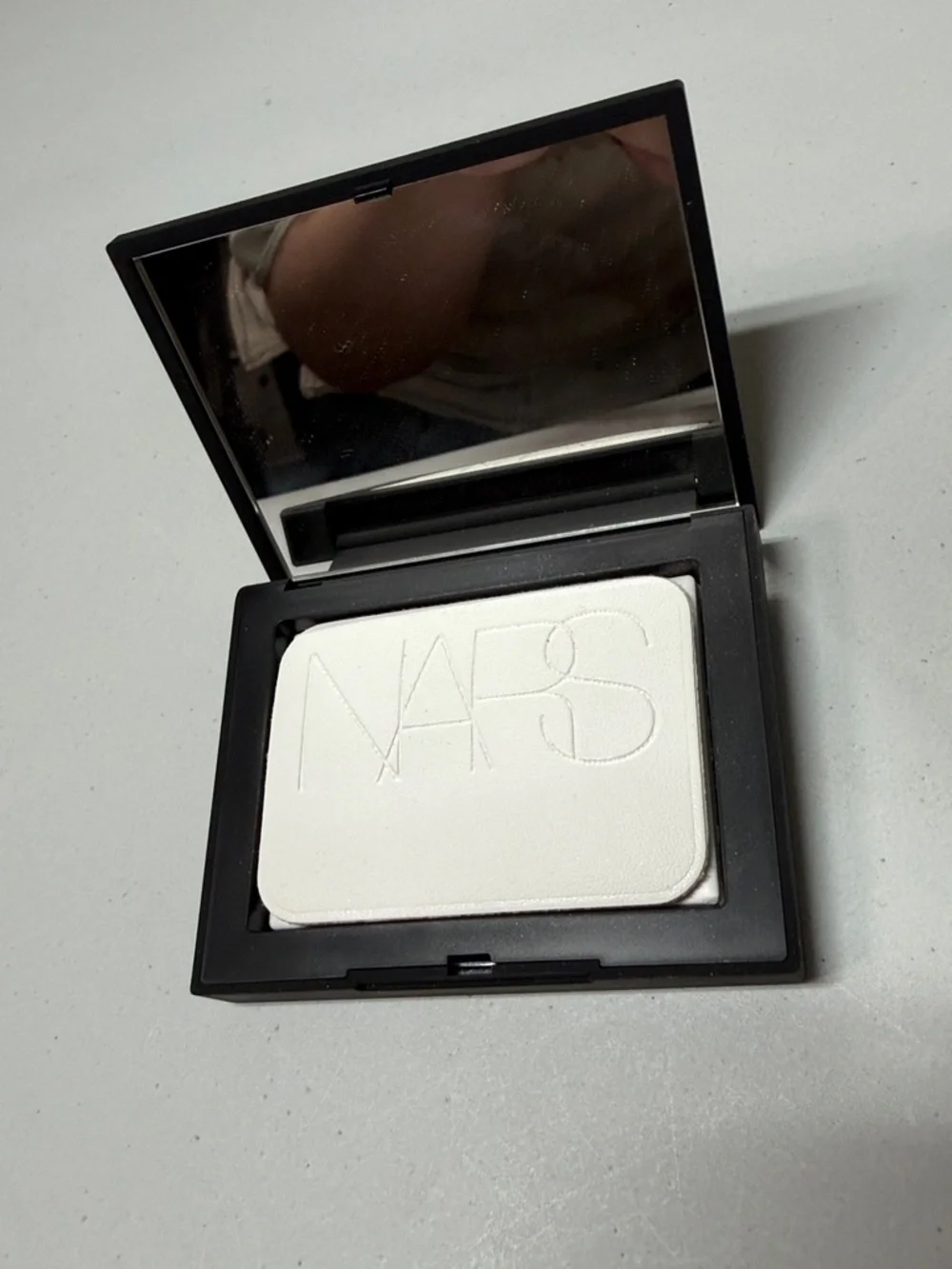 NARS Light Reflecting Pressed Setting Powder in Shade Crystal